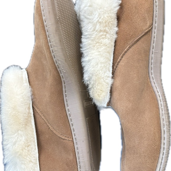Minnetonka Brown Fur Lined slippers - Picture 6 of 6